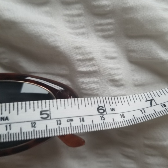 Cateye sunnies - Picture 5 of 5